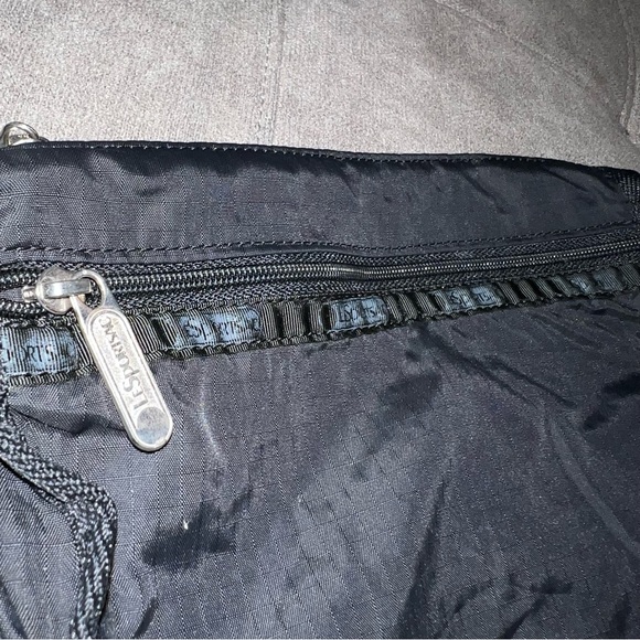 Vintage LeSportsac Classic Hobo Nylon Crossbody/shoulder Bag Purse Signature - Picture 11 of 14